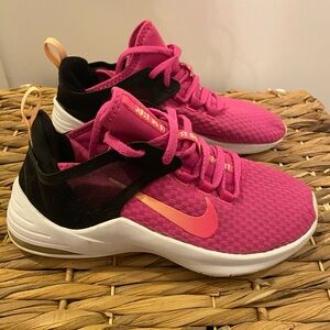 Nike women’s air max Bella